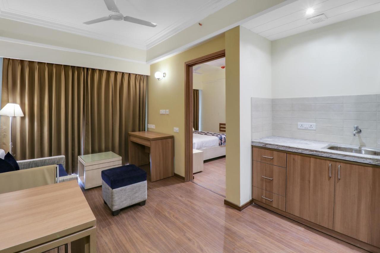 Starlit Suites Newtown Kalküta Dış mekan fotoğraf