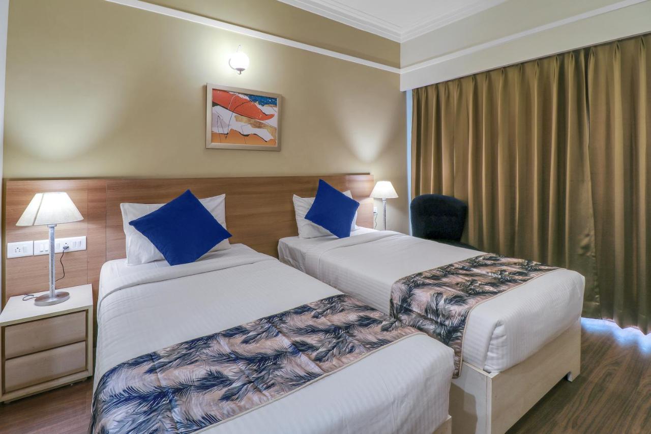 Starlit Suites Newtown Kalküta Dış mekan fotoğraf