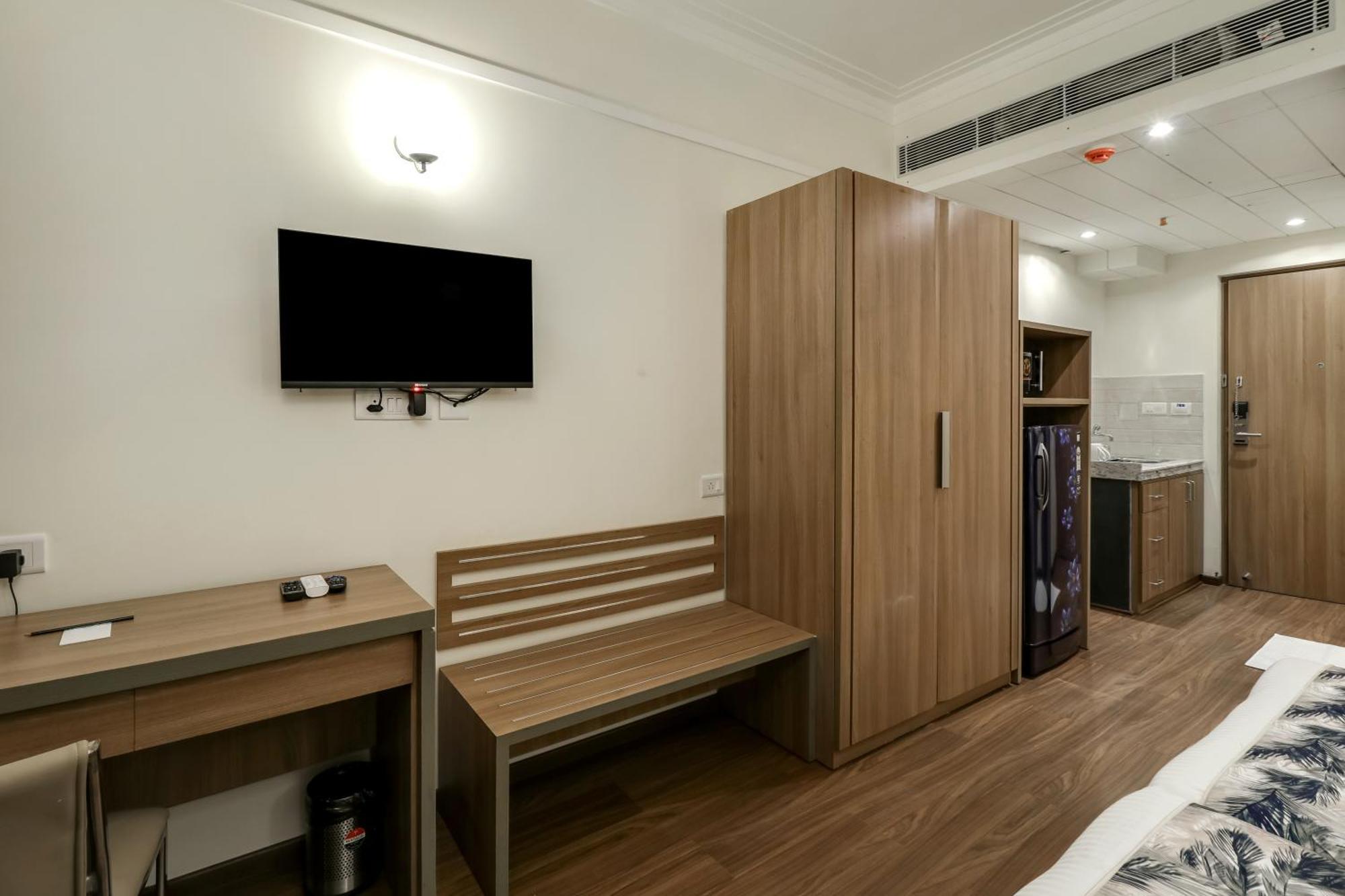 Starlit Suites Newtown Kalküta Dış mekan fotoğraf