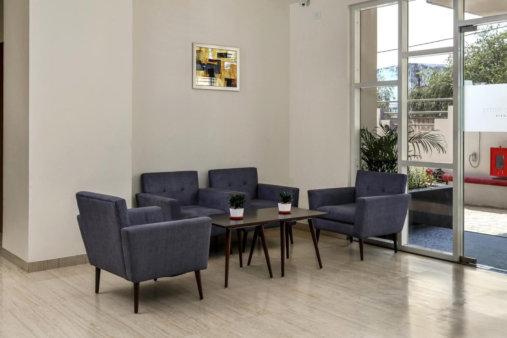 Starlit Suites Newtown Kalküta Dış mekan fotoğraf