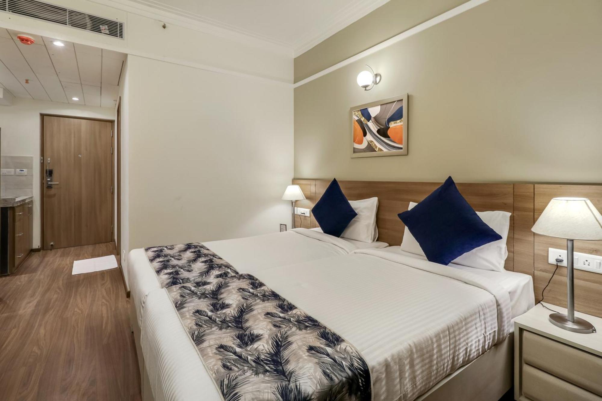 Starlit Suites Newtown Kalküta Dış mekan fotoğraf